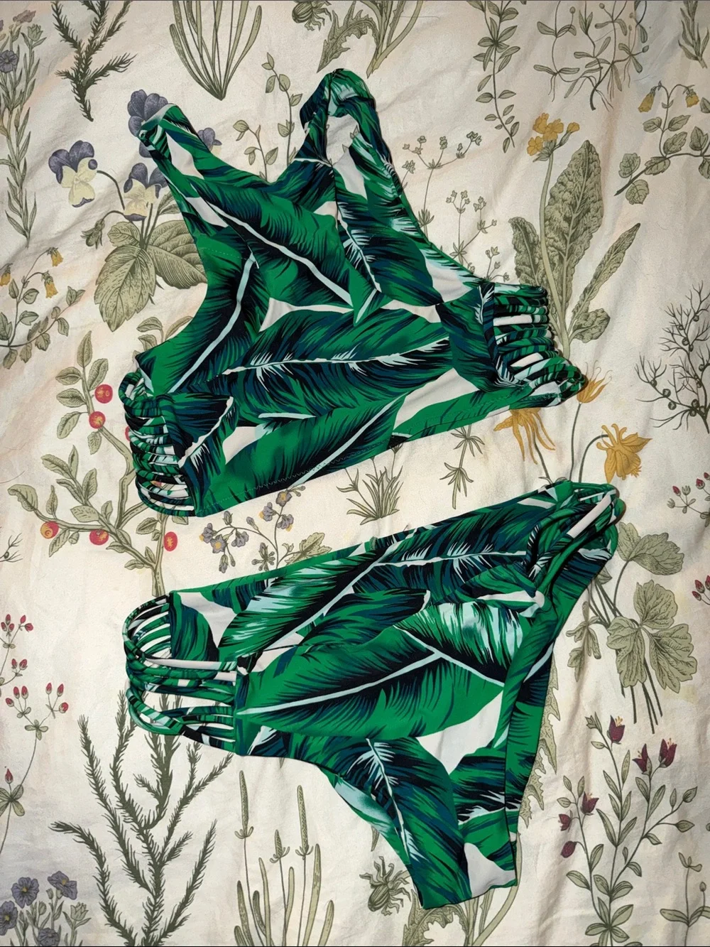Green Tropical Leaf Print Bikini Set